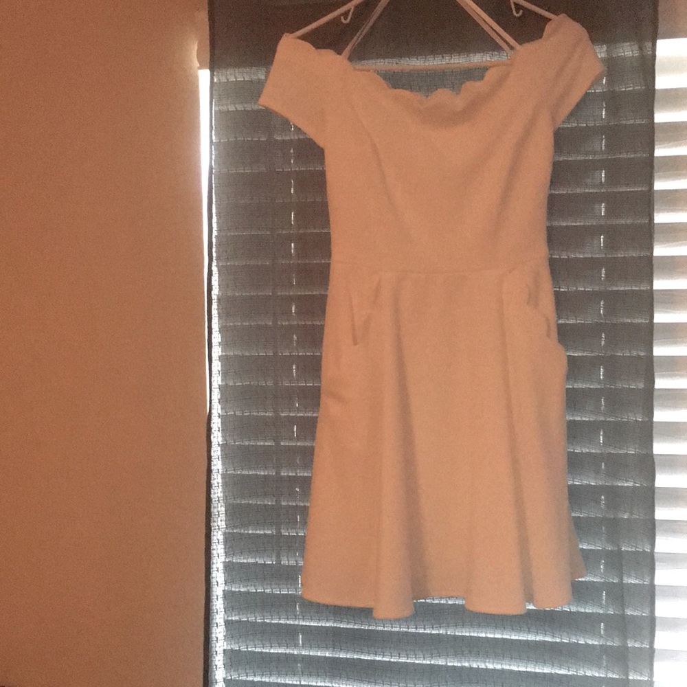 B Darling ( Macy’s brand ) size 5/6 , color white